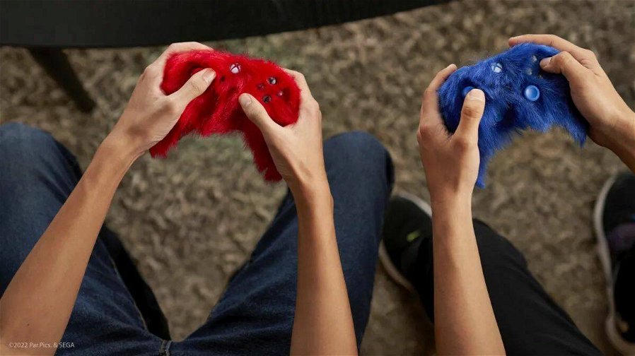 Immagine di Xbox ora ha dei controller pelosi dedicati a Sonic, e li potete vincere gratis