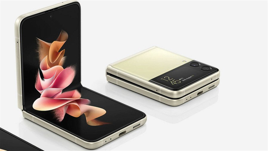 Immagine di Samsung Galaxy Z Flip3 con uno sconto di 300€ su Amazon!