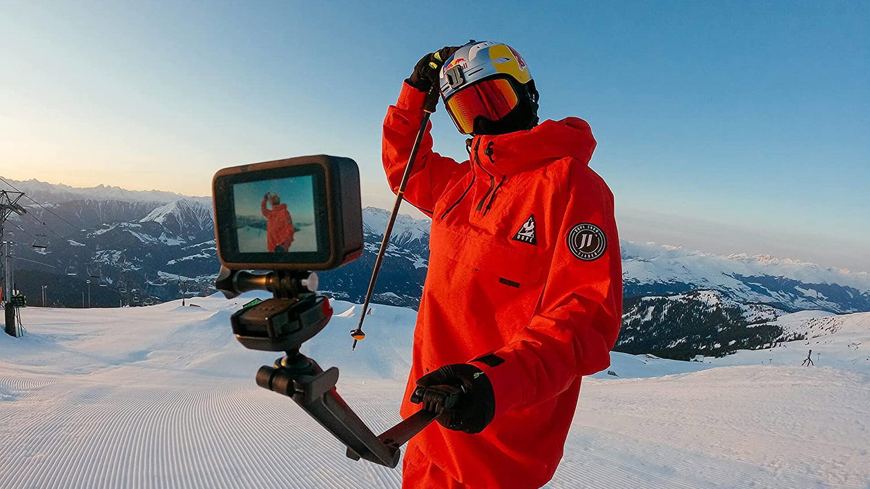 Immagine di GoPro Hero10 Black: oltre 100 euro di sconto su Amazon!