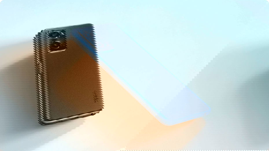 Immagine di Smartphone e auricolari OPPO con sconti sino al 44% su Amazon