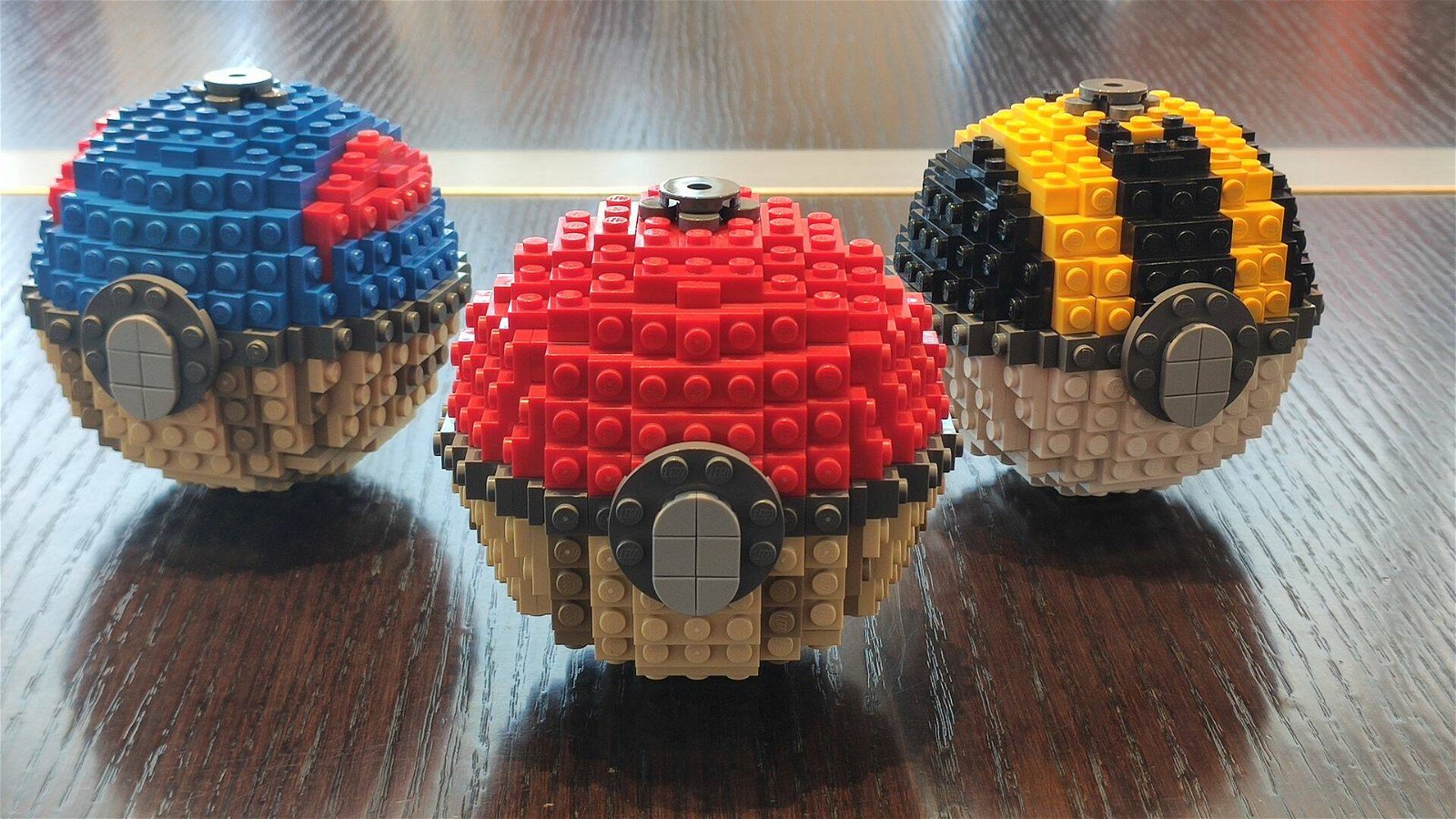 Le Poké Ball LEGO non esistono, così qualcuno se le è costruite da solo