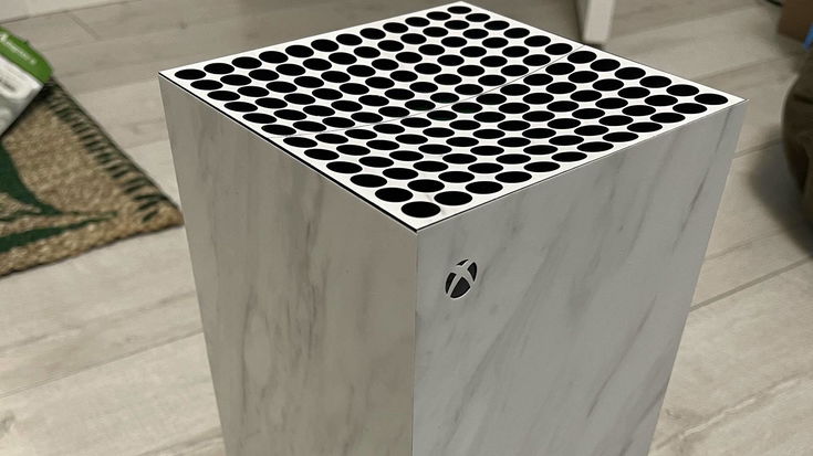 Xbox Series X è una bella console, ma in marmo bianco è ancora meglio