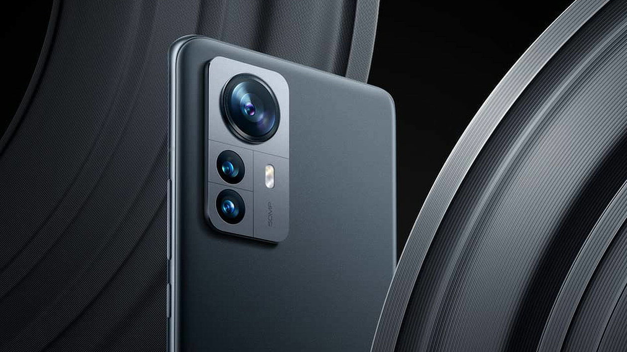 Immagine di Xiaomi 12 Pro, smartphone al top, con uno sconto di 150 euro su Amazon!