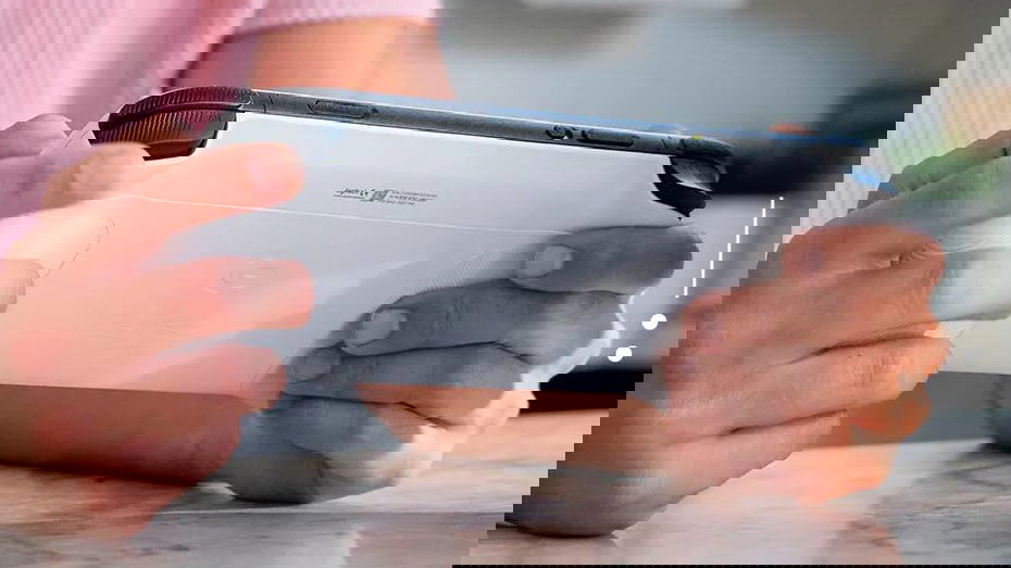 Immagine di La nuova console portatile Logitech si mostra (e vi ricorderà qualcosa)