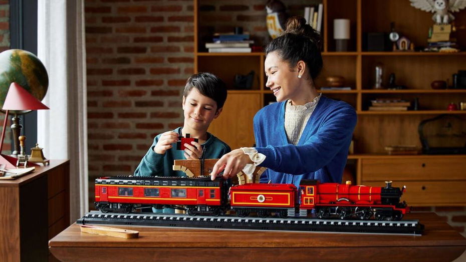 Immagine di LEGO Harry Potter Hogwarts Express: il set da collezione è disponibile sullo store ufficiale