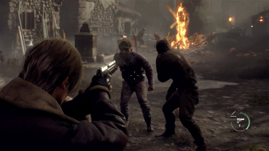 Immagine di Resident Evil 4, ecco gioco originale e remake a confronto