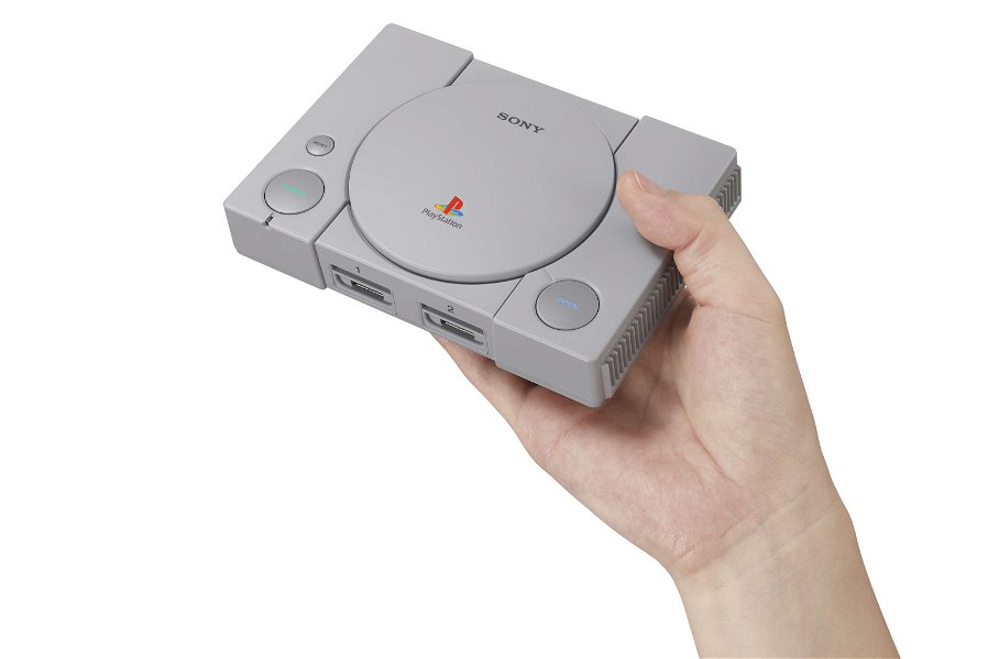 Immagine di Playstation Classic: Anche Sony presenta la sua mini console