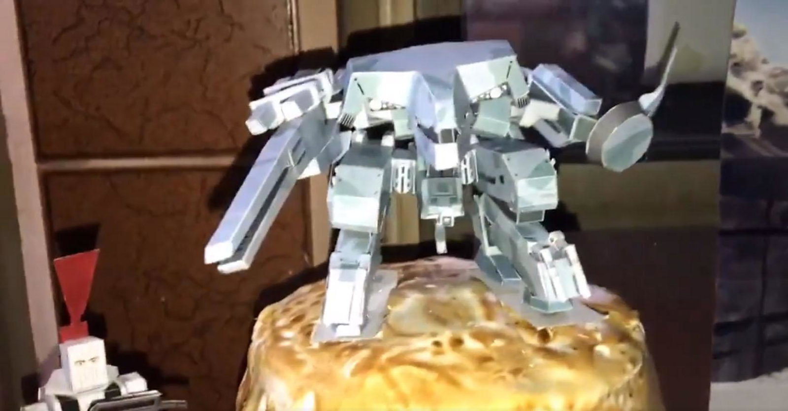 In Argentina celebrano Metal Gear con una torta e cupcake a tema