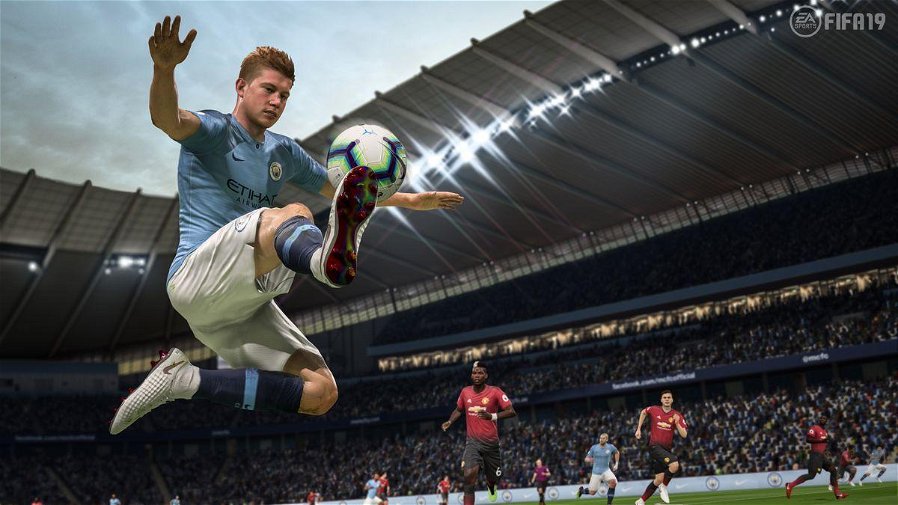 Immagine di FIFA 19: i bug comici tra rigori, portieri e Lingard-cam