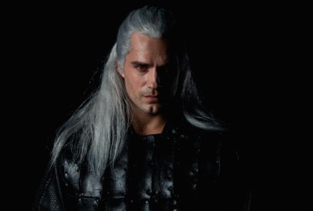 Immagine di Serie TV di The Witcher: uno scatto rubato dal set mostra Cavill