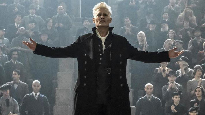 Immagine di Animali Fantastici: I Crimini di Grindelwald Recensione: Stralci del passato della magia potteriana