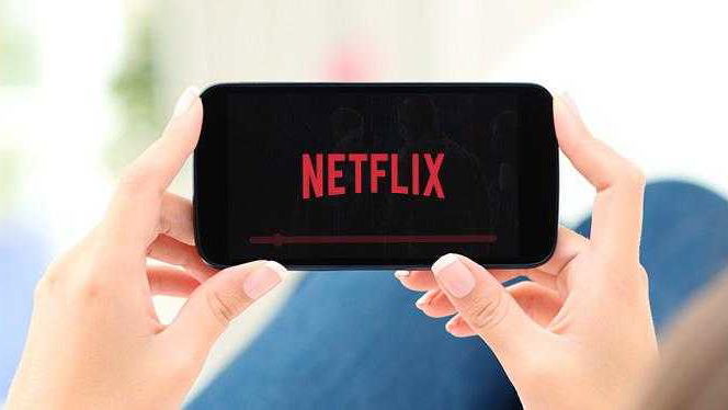 Immagine di Netflix sperimenta un abbonamento solo per dispositivi mobile