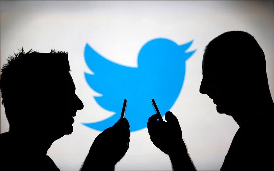 Immagine di Twitter prova una funzionalità per nascondere messaggi con contenuti offensivi