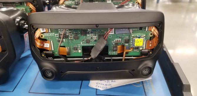 Valve sta lavorando a un visore VR proprietario?