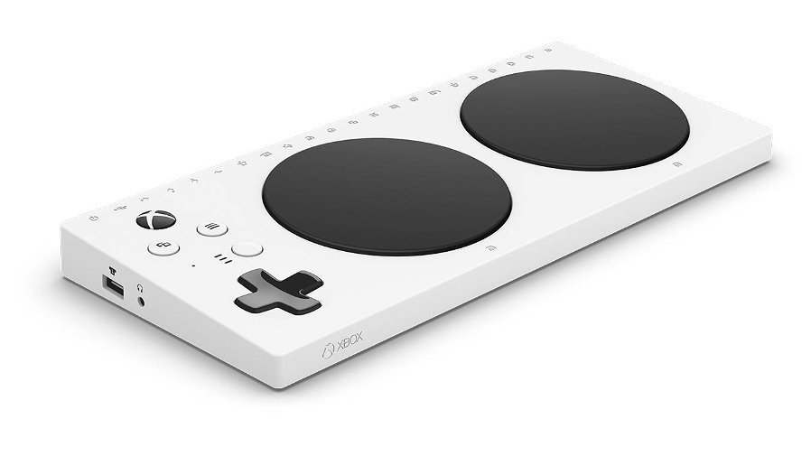 Immagine di Sony elogia Microsoft per l'Xbox Adaptive Controller