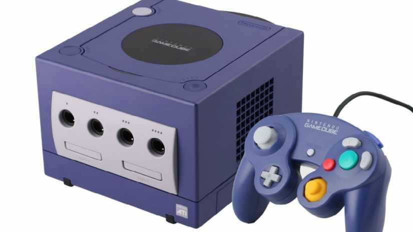 Immagine di Un fan trasforma il logo GameCube in un ripiano per giochi