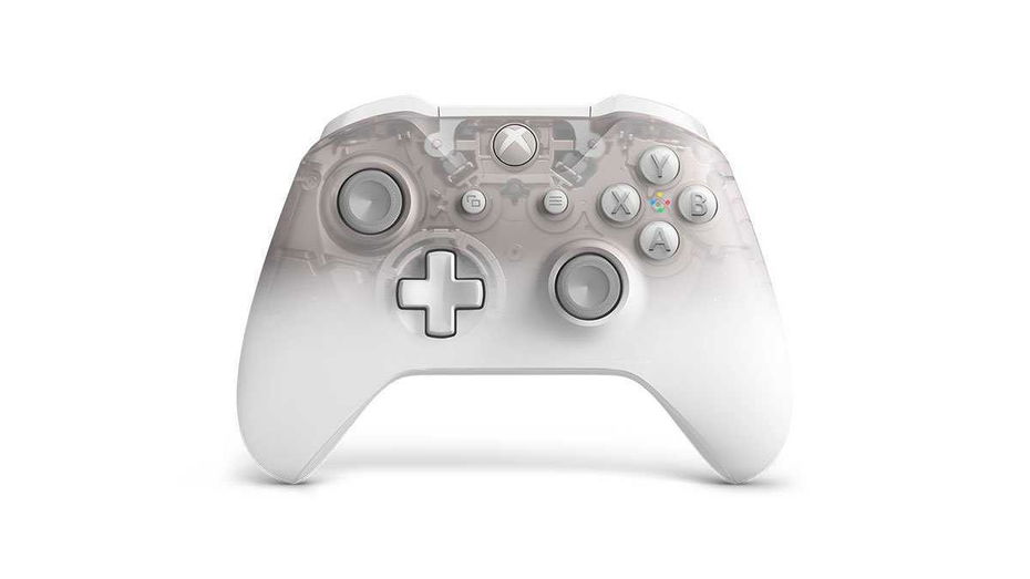 Immagine di Controller Xbox Phantom White confermato da Microsoft