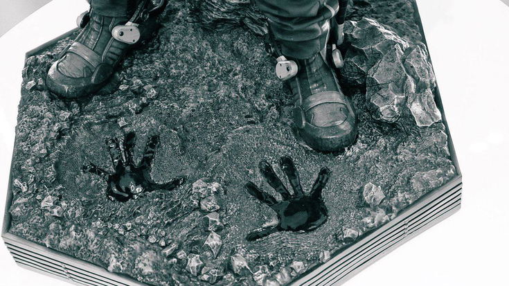 Death Stranding: Kojima presenta la statua 1:2 di Sam Porter Bridges