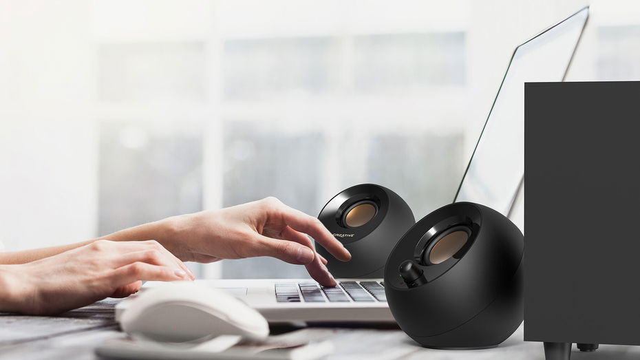 Immagine di Creative presenta gli speaker Pebble Plus