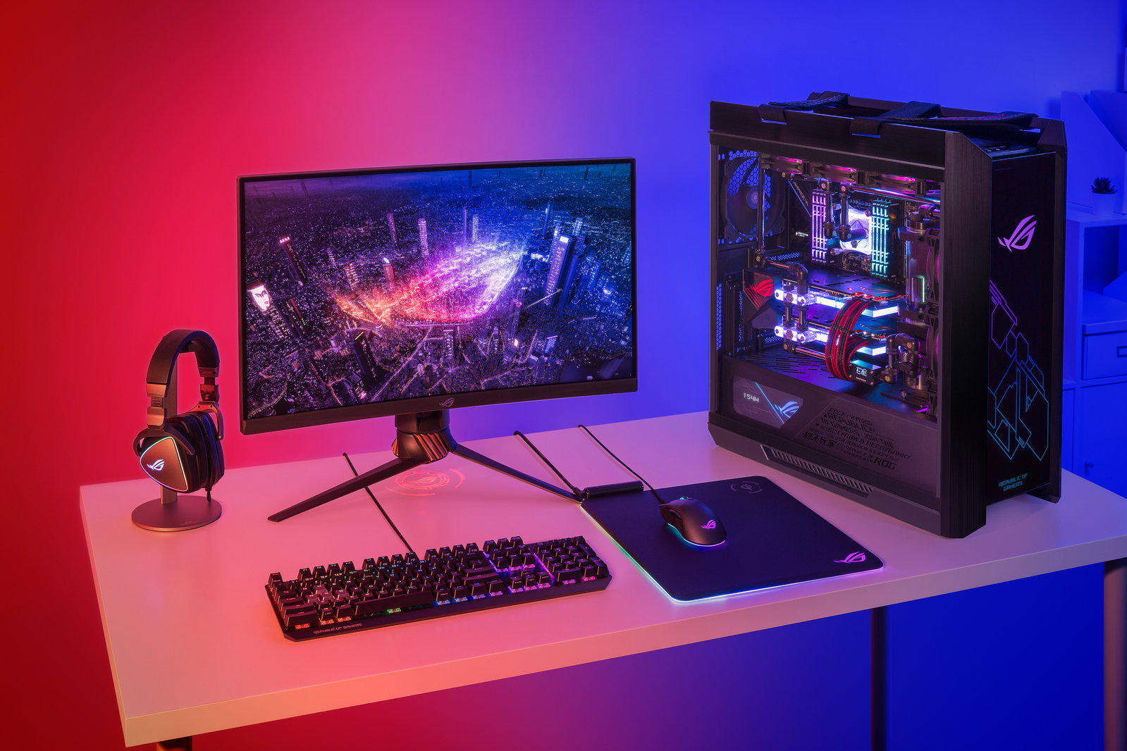ASUS annuncia ROG Strix Helios