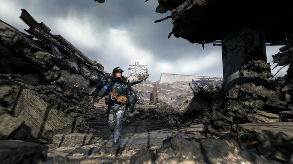 In Death Stranding potrete far indossare cappelli e occhiali a piacimento a Sam