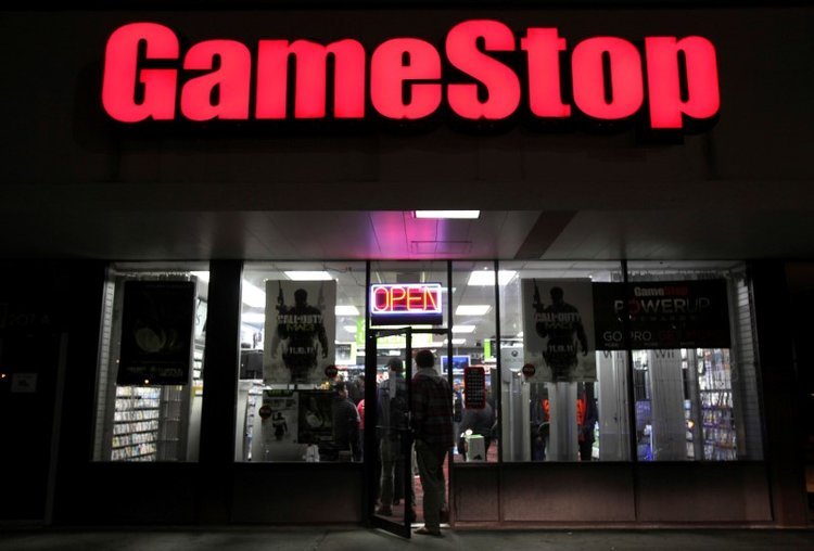Immagine di GameStop chiude i negozi in California