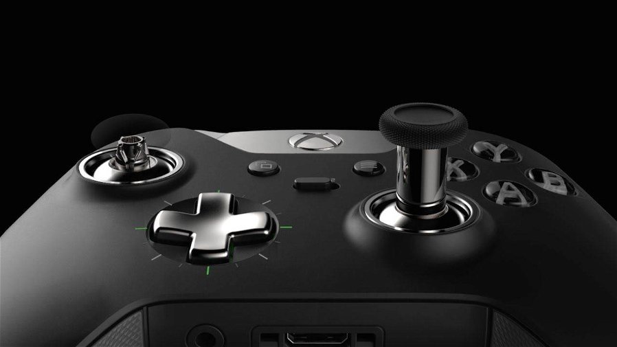 Immagine di Xbox Elite Wireless Controller Series 2, l'unboxing ufficiale
