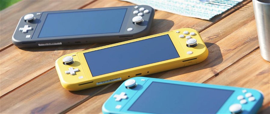 Immagine di Nintendo Switch Lite ha una batteria meno capiente, ma più longeva: ecco perché