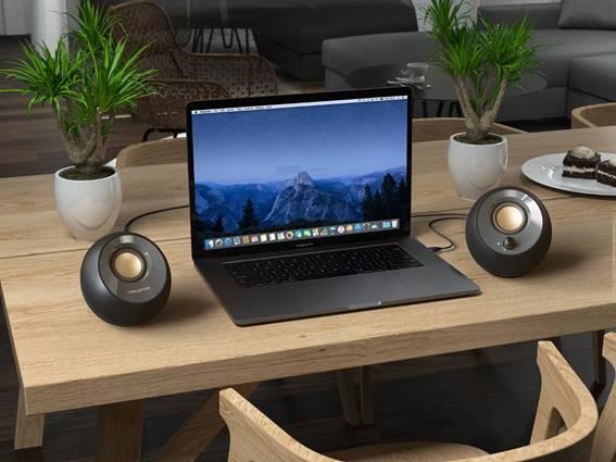 Creative presenta gli speaker Pebble V2