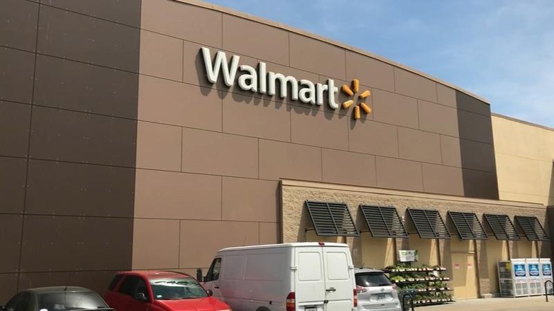 USA: Walmart chiamati a rimuovere pubblicità di giochi violenti, tutto ok con le armi