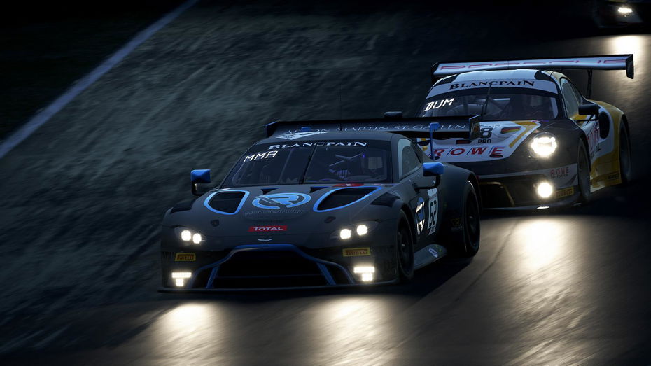 Immagine di Assetto Corsa Competizione ora sfreccia anche su console