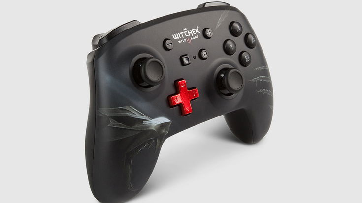 Ora potete giocare a The Witcher 3 su Switch con controller (e custodia) a tema