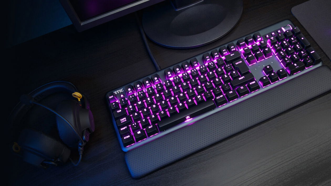 Immagine di FNATIC STREAK RGB: non solo eSport! - Recensione