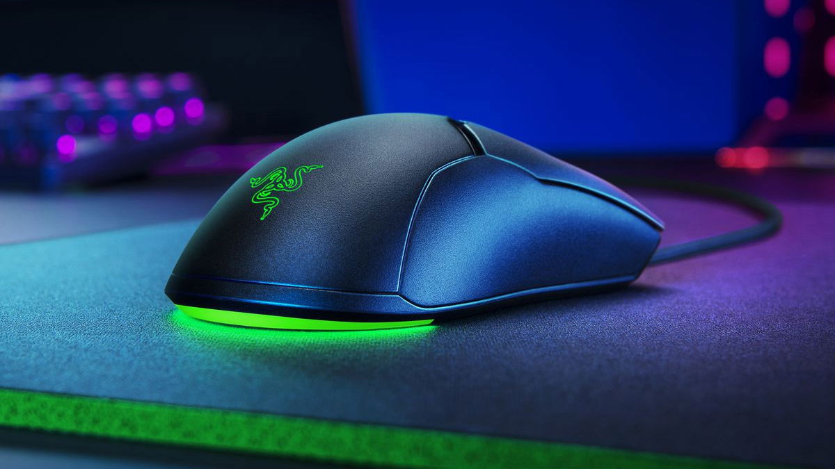 Immagine di Viper Mini: il low budget Razer ultraleggero - Recensione