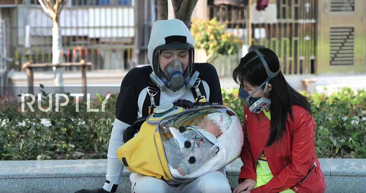 Un padre ha ricreato il pod del BB di Death Stranding in quarantena e vuole brevettarlo