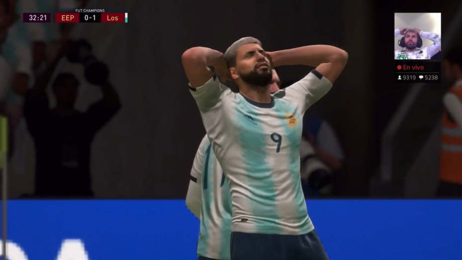 Immagine di Sergio Aguero in quarantena si reinventa streamer di FIFA 20